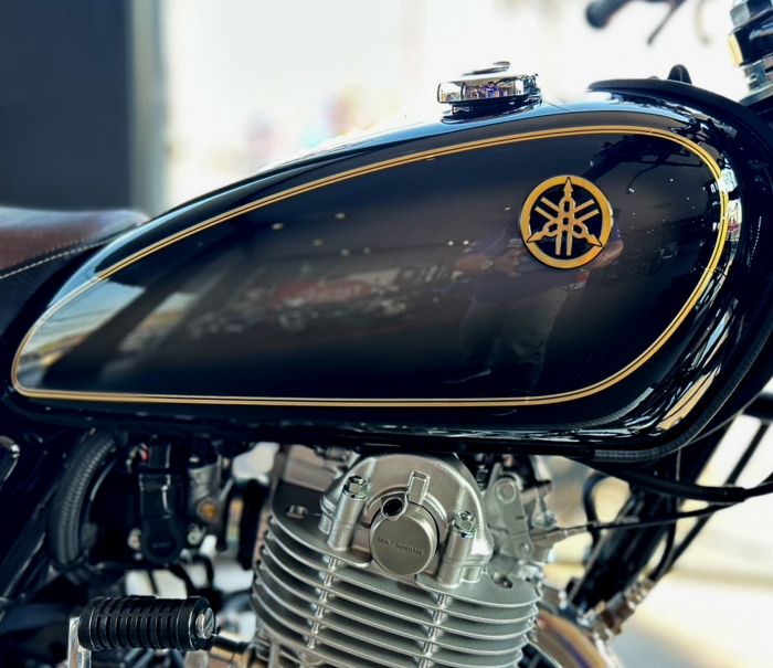 Yamaha-SR400-final-edition-3