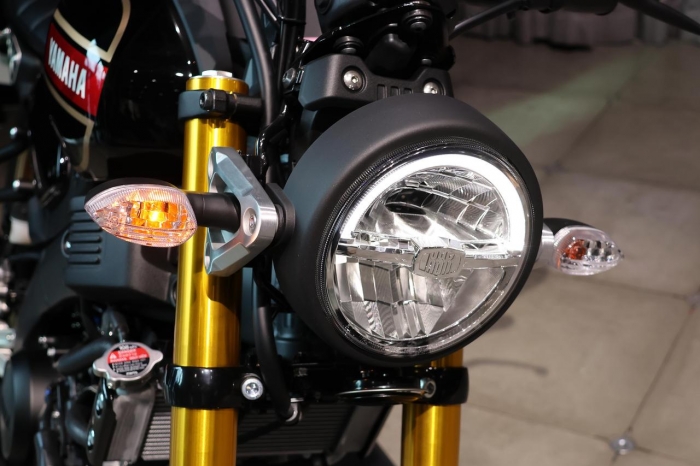 Yamaha-XSR155-3