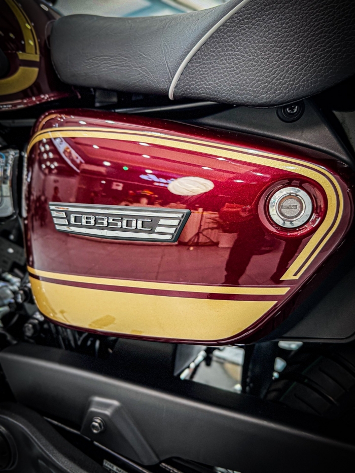 Honda-CB350C-1
