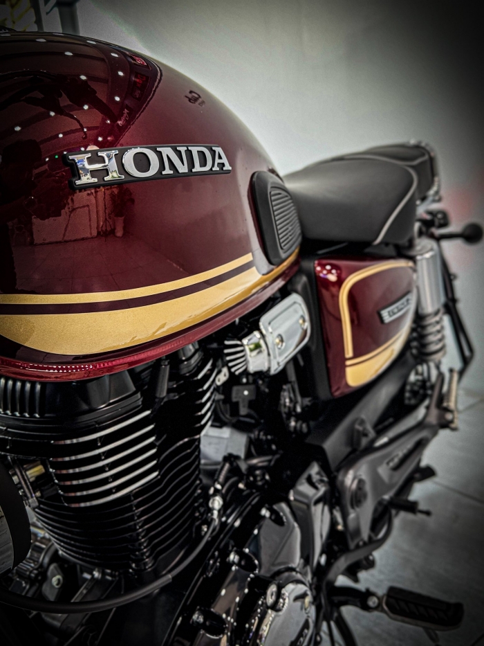 Honda-CB350C-6