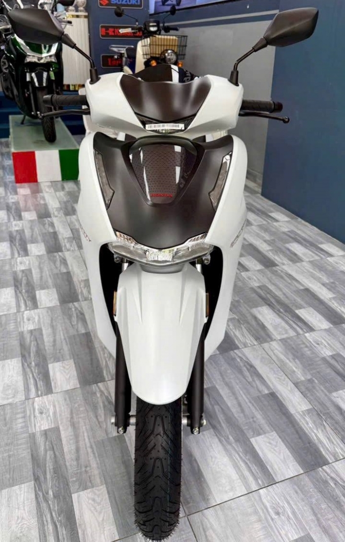 honda-sh-350i-2