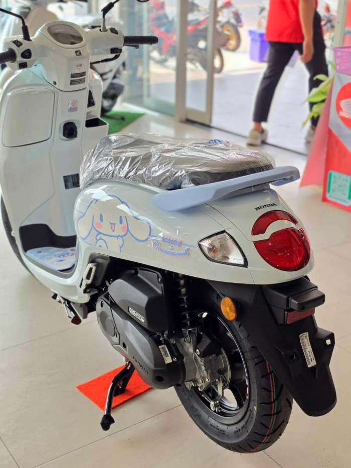 Honda-Scoopy-3