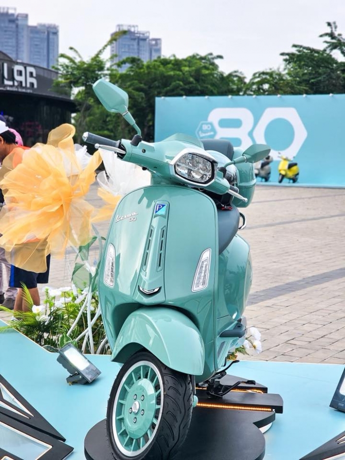 vespa-sprint-125-3