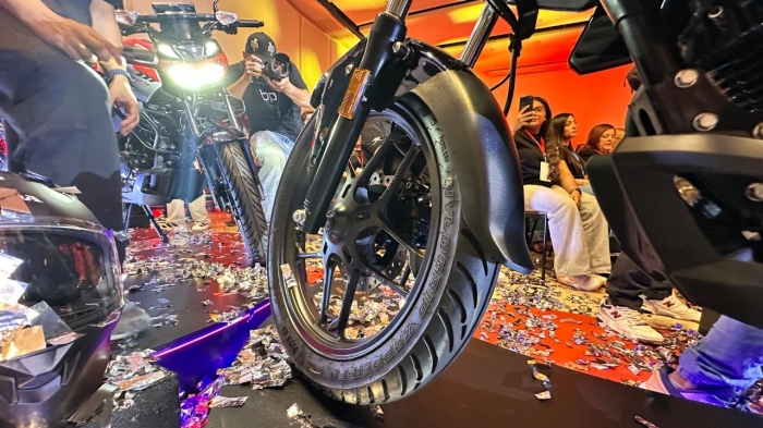 honda-cb125-hornet-2