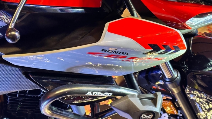 honda-cb125-hornet-4