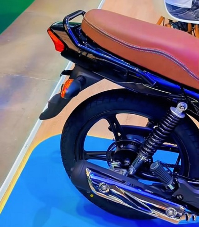 suzuki-ax4-1