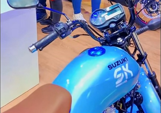 suzuki-ax4-4