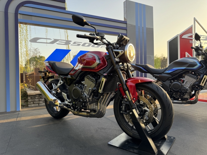 Honda-CB500SF-16