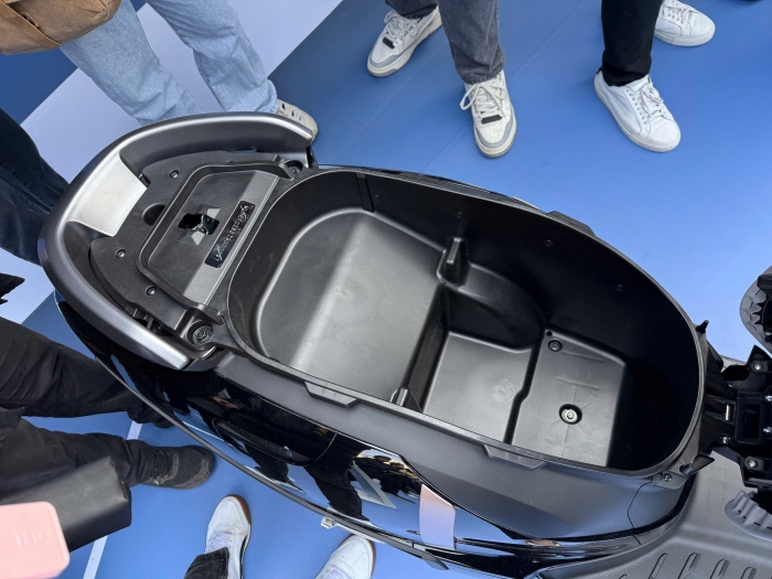 Honda-UC3-3