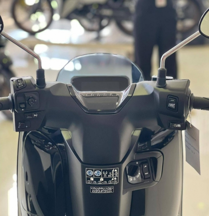 Honda-UC3-5
