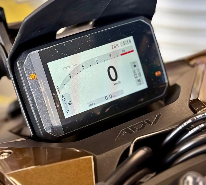 honda-adv-160-2