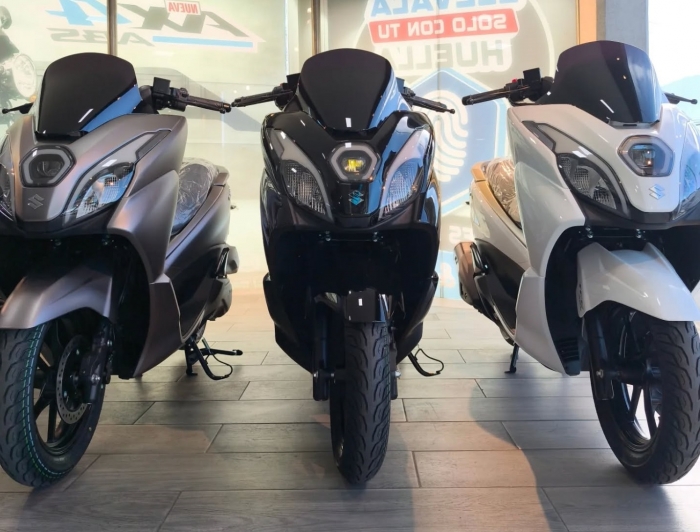 Suzuki-Burgman-6