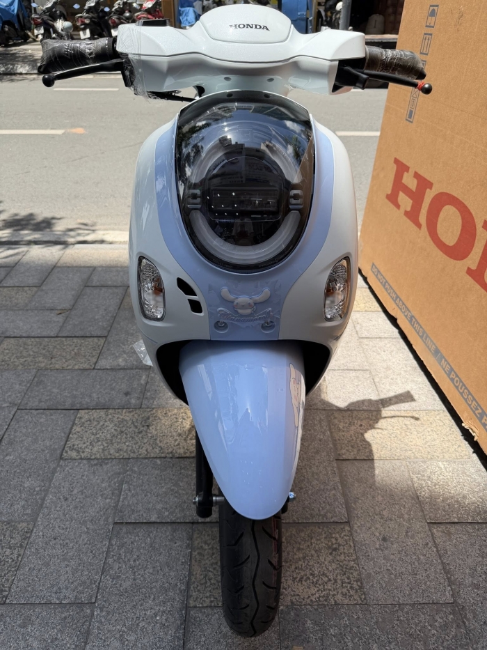 honda-scoopy-1