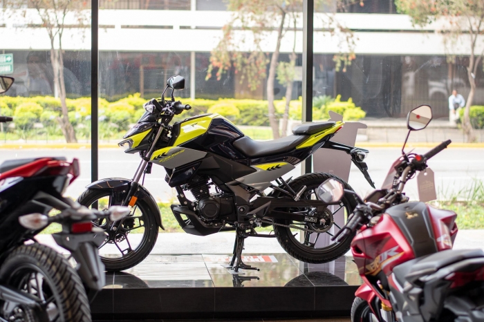 honda-cb125-hornet-3