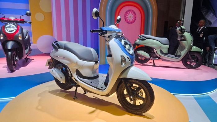 honda-scoopy-4