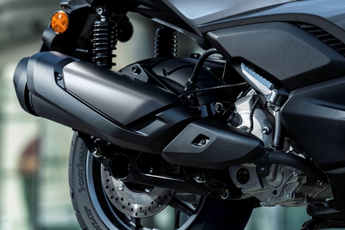 yamaha-xmax-1