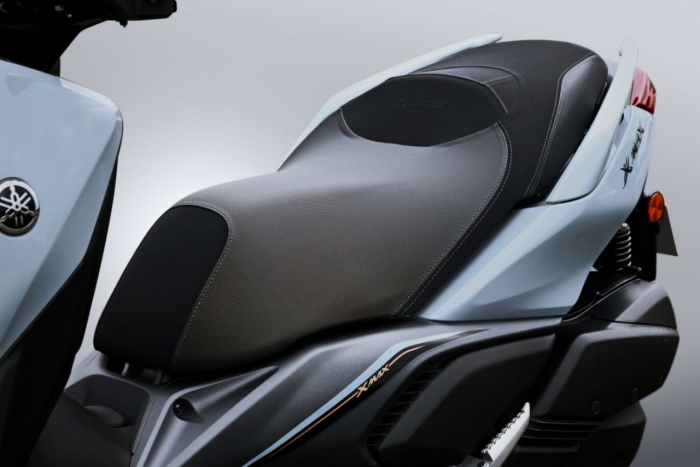 yamaha-xmax-2