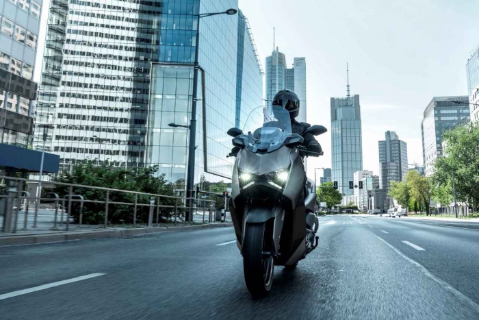yamaha-xmax-5