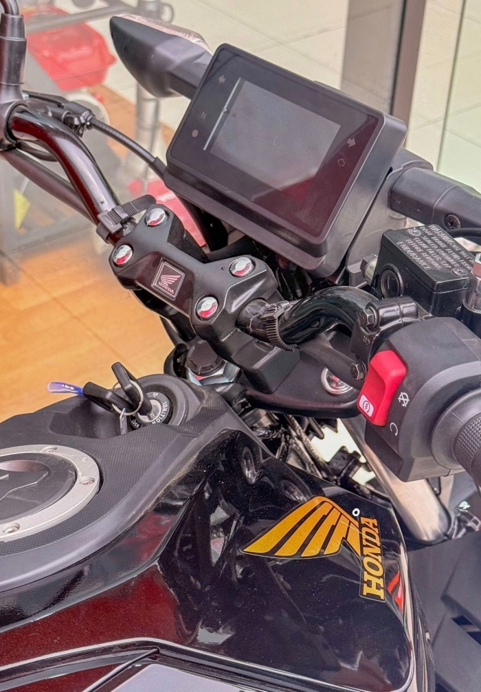 honda-cb125-hornet-2