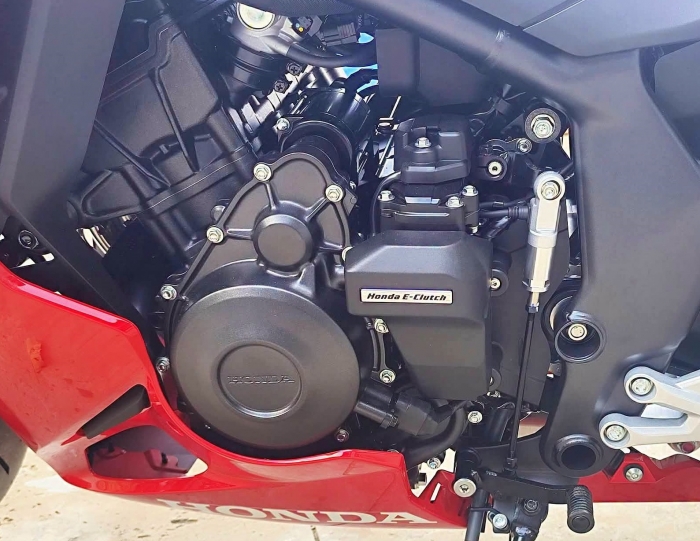 honda-cbr500-2