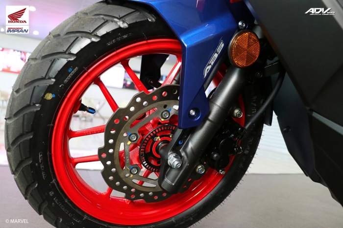 Honda-ADV-160-5