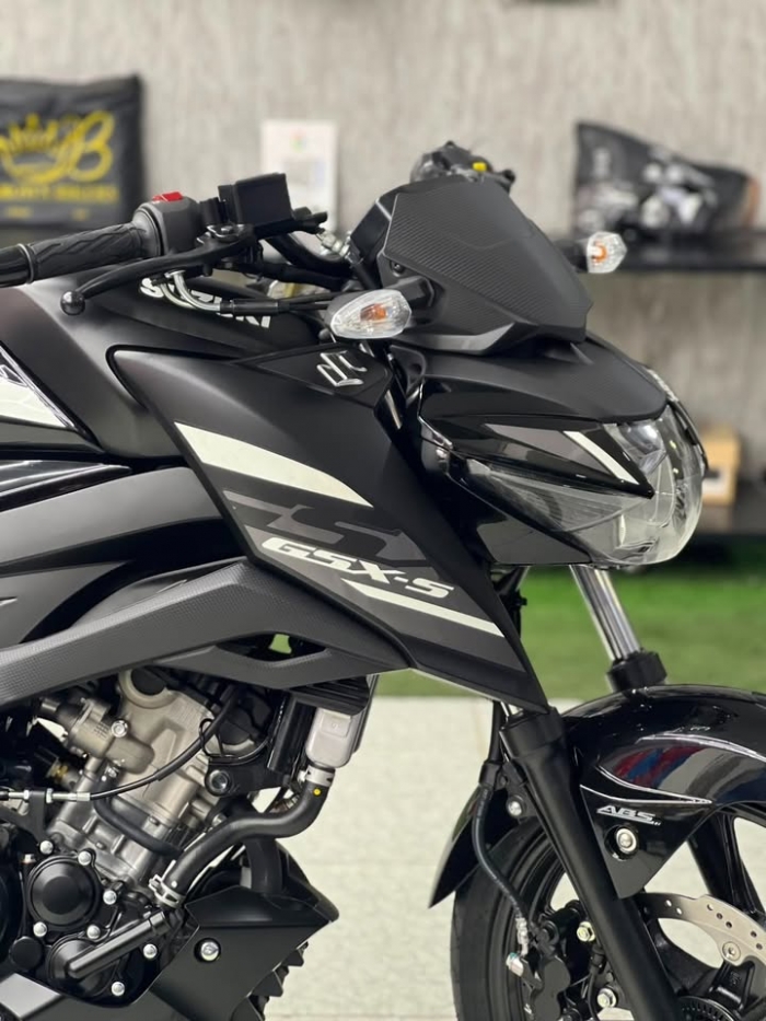 Suzuki-GSX-S150-2