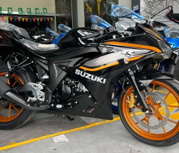 Suzuki-GSX-R150-3