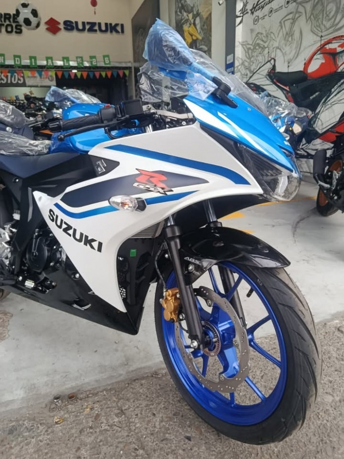 Suzuki-GSX-R150-6