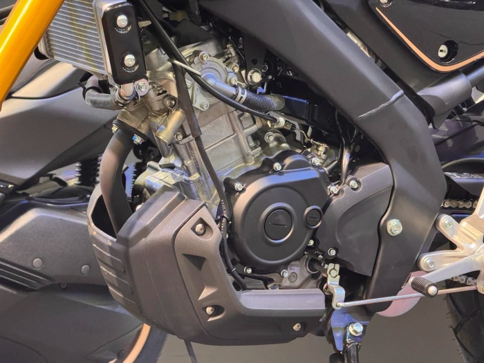 Yamaha-XSR155-2