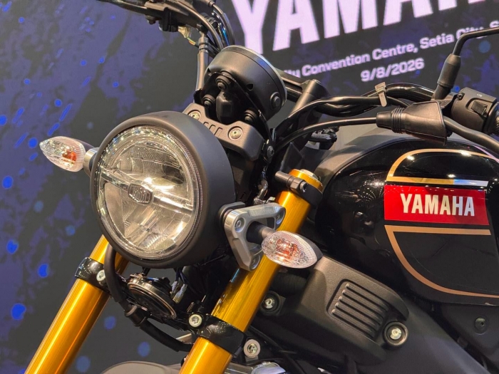 Yamaha-XSR155-5