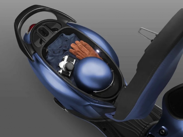 YAMAHA-GRAND-FILANO-HYBRID-6