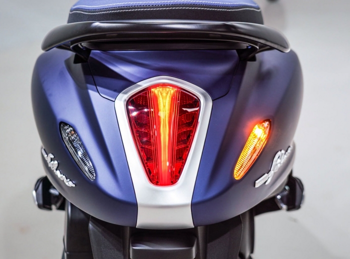YAMAHA-GRAND-FILANO-HYBRID-9
