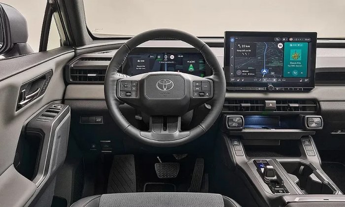 Toyota-RAV4-Hybrid-9