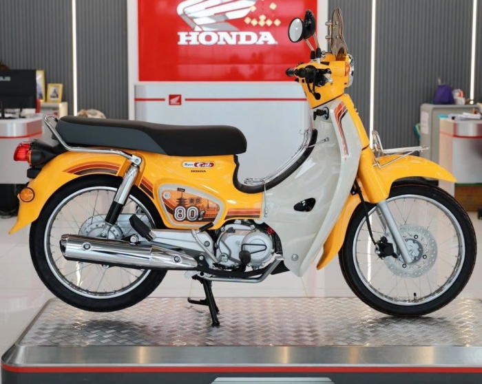 Honda-Super-Cub-110-12