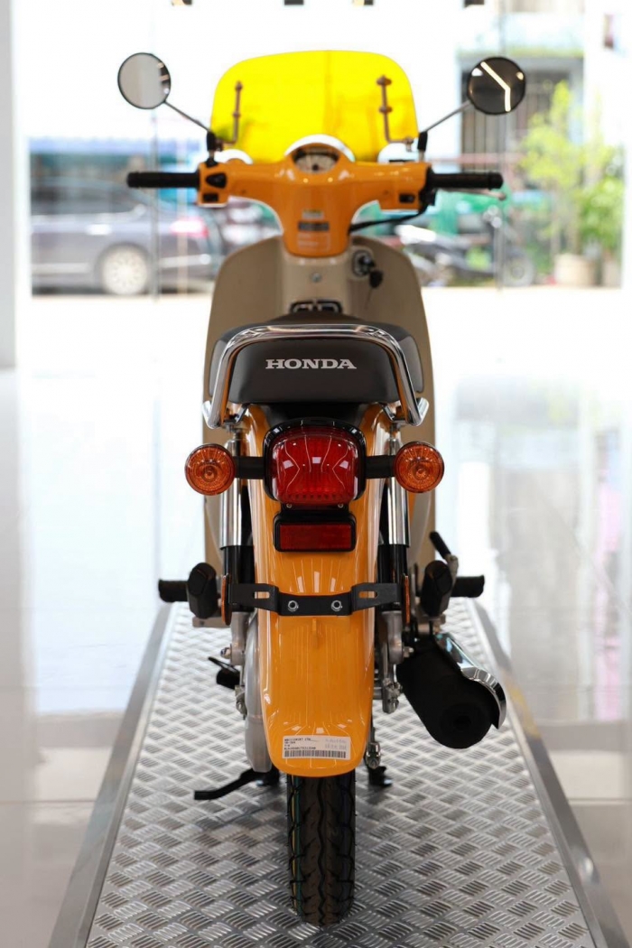Honda-Super-Cub-110-16