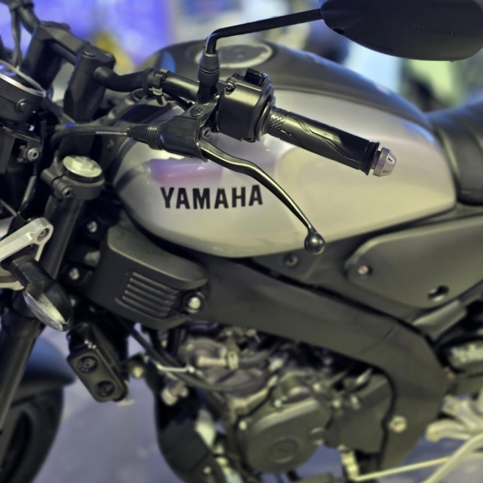 Yamaha-XSR-155-7