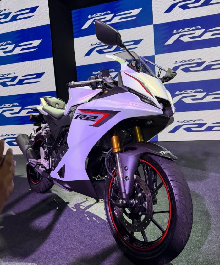 Yamaha-R2-12