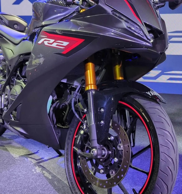 Yamaha-R2-9