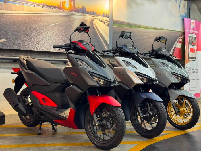 Honda-Vario-160-15