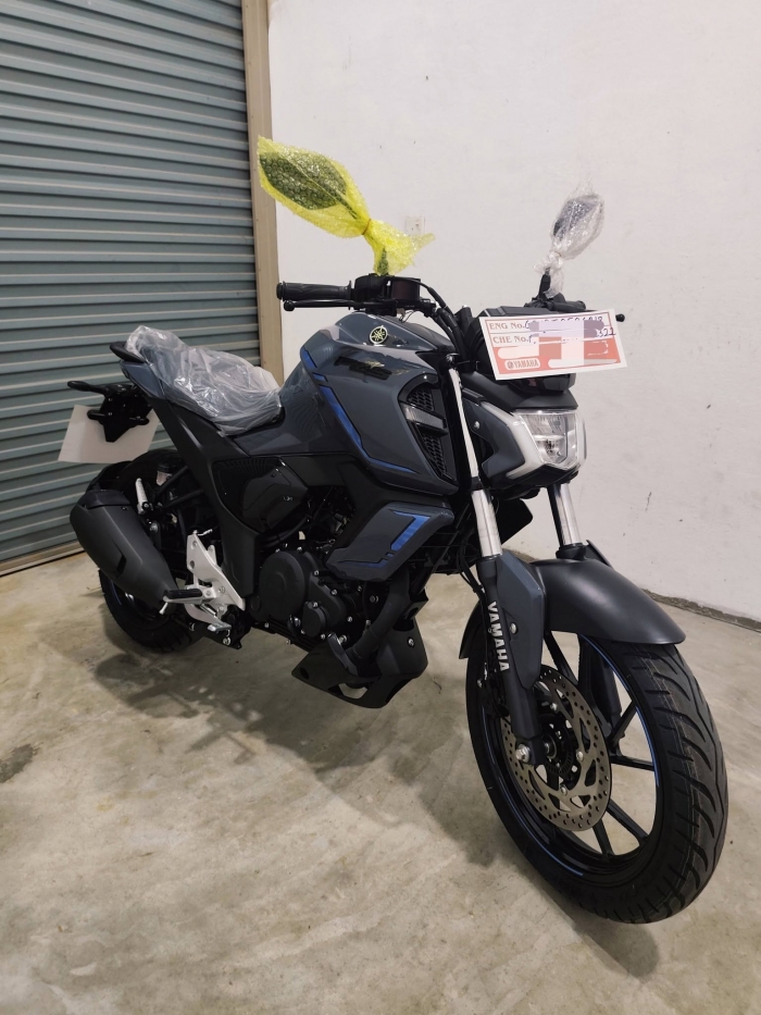 Yamaha-FZ-S-2