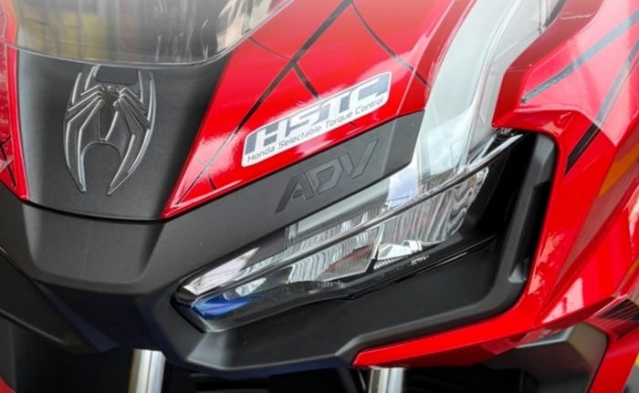 Honda-ADV160-1