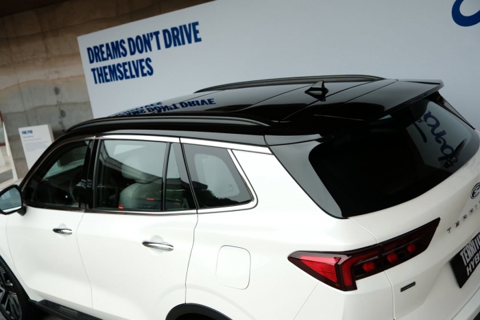 ford-territory-hybrid-platinum-8