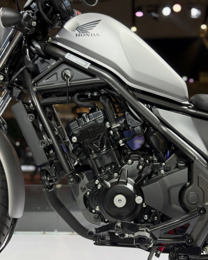 Honda-Rebel-300-2