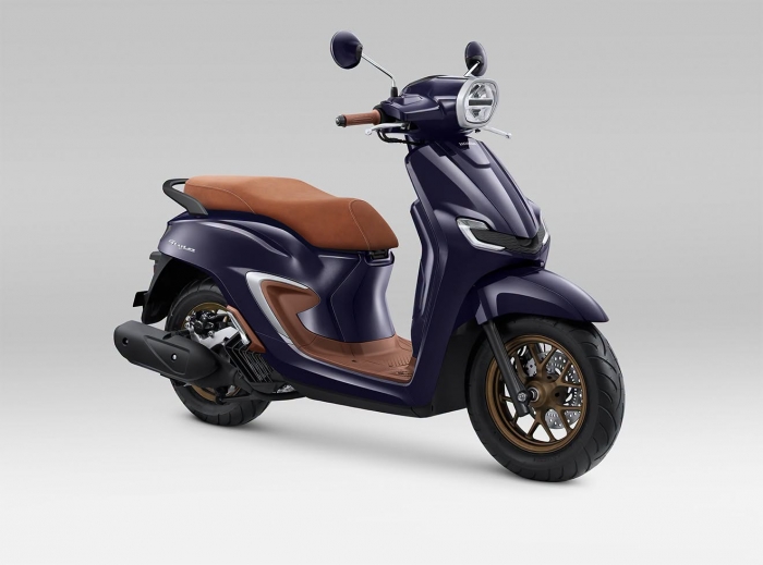 Honda-Stylo-160-4