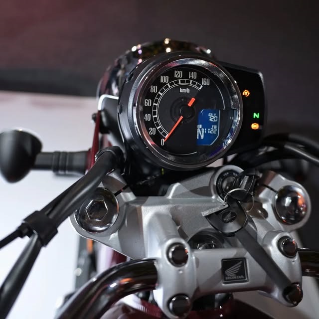 HONDA-CB350-4