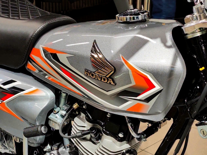 HONDA-CG125-10