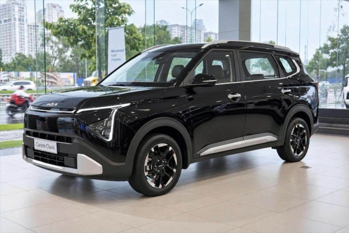 kia-carens-clavis