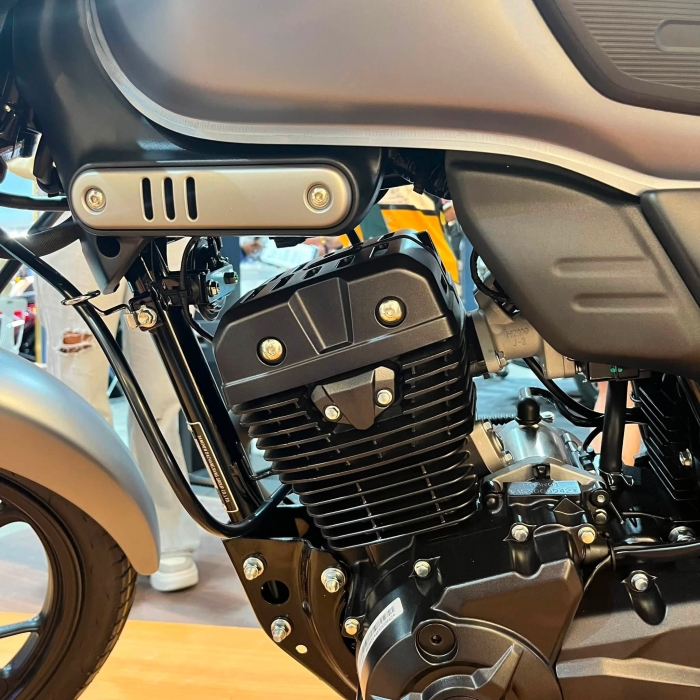 Suzuki-GN160-5