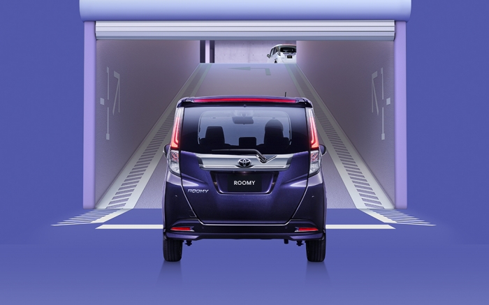 toyota-roomy-11