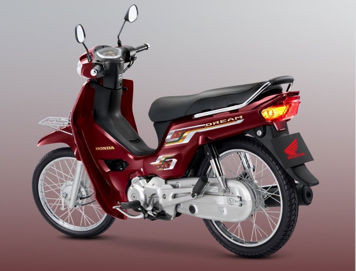 Honda-Dream-2027-11